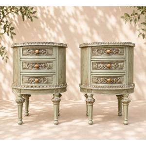 Paire de tables de chevet style Louis XVI – Vert amande patiné – Début XXe siècle