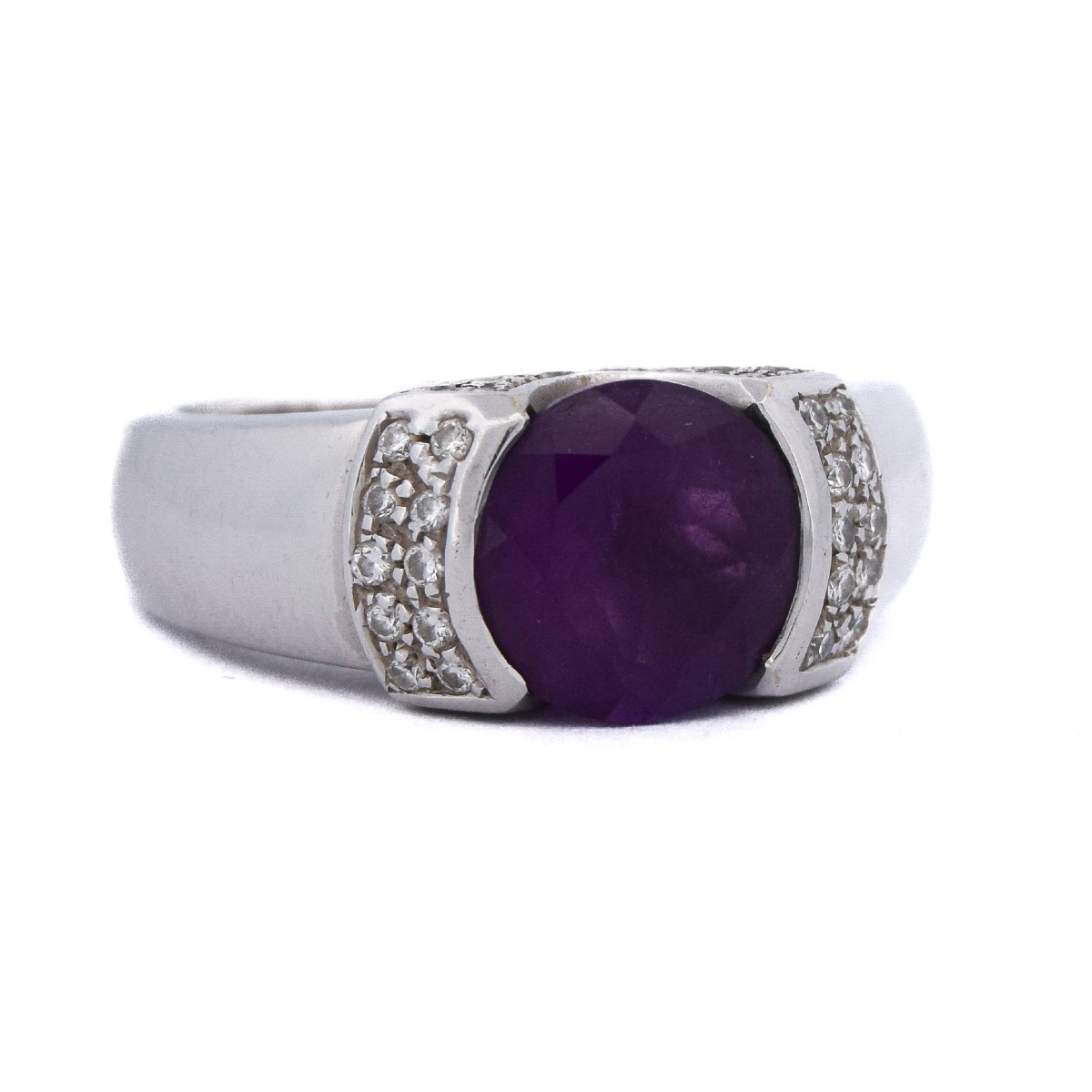 Vintage 18k Gold Amethyst And Diamond Ring