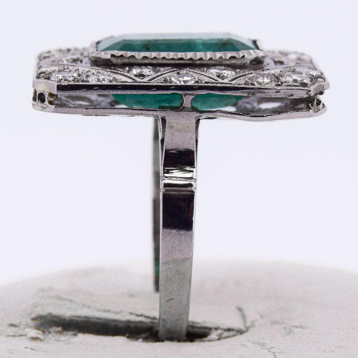 Platinum 950 Emerald And Diamond Ring    An285 (00029)-photo-3