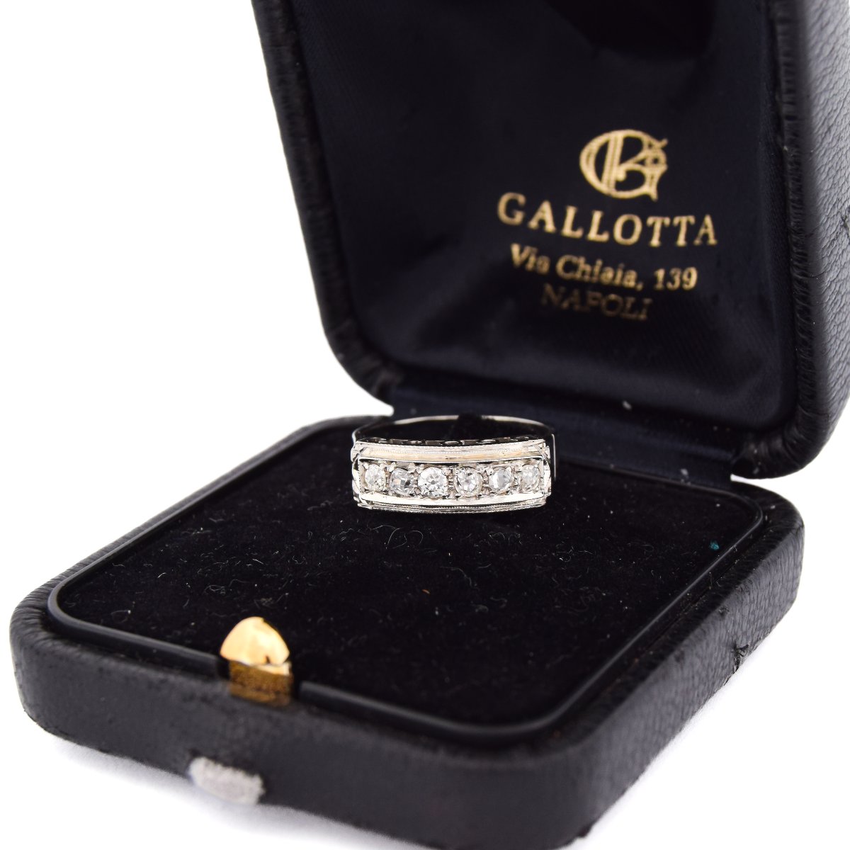 Art Deco 18k White Gold Diamond Ring – Old Mine Cut-photo-2