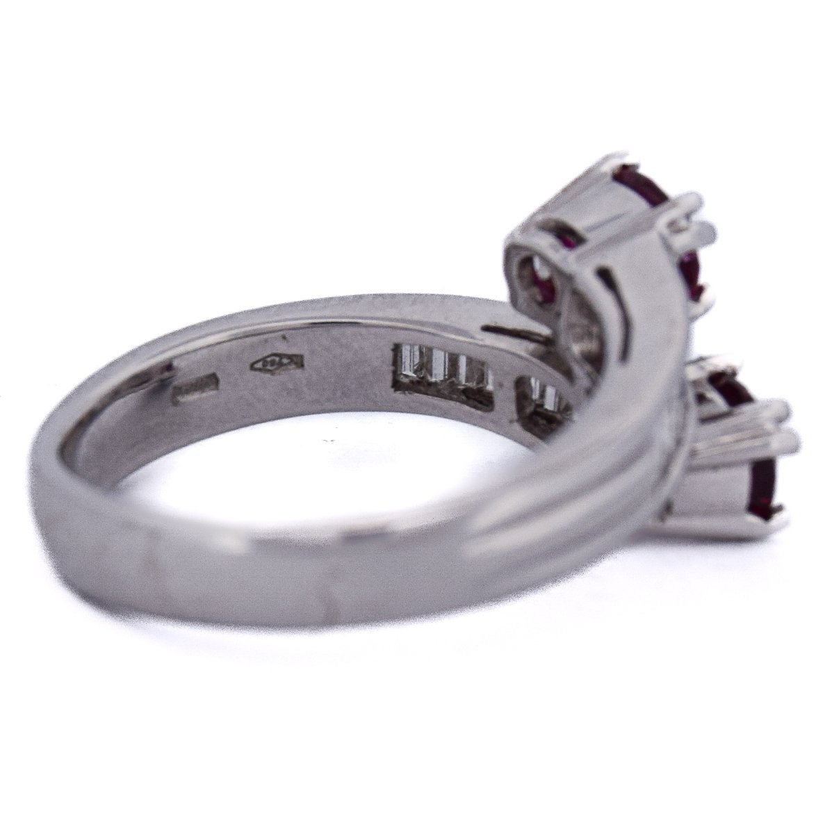 Bague Vintage Or Blanc 18k Rubis et Diamants Baguette   AN590 112-403 (00119)-photo-2