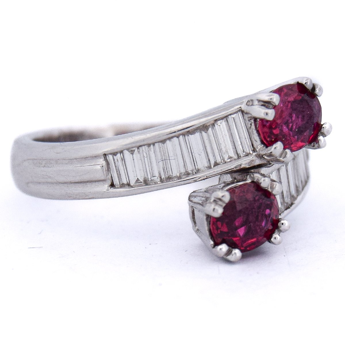 Bague Vintage Or Blanc 18k Rubis et Diamants Baguette   AN590 112-403 (00119)-photo-3