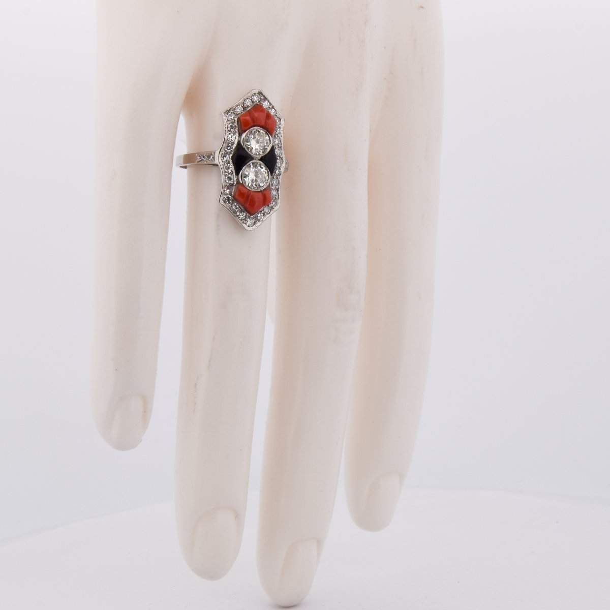 Art Deco Ring In Platinum With Diamonds, Coral, And Onyx   An613 P22 (05519)-photo-3