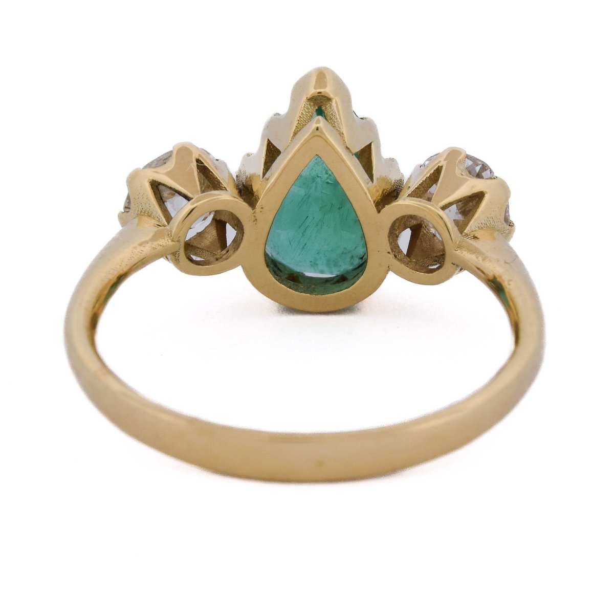 18-karat Gold Vintage Trilogy Ring With A Teardrop-shaped Emerald And Diamonds   An706 (05119)-photo-4