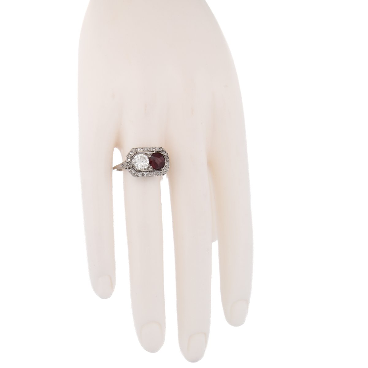 Art Deco Ring In 950 Platinum With A Ruby And Diamonds   An606 (00539)-photo-3