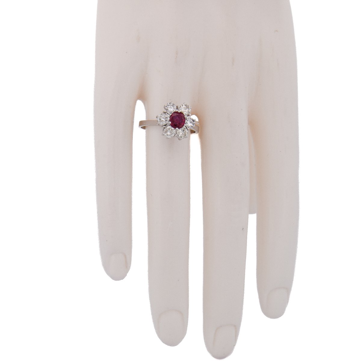 18-k White Gold Vintage Flower Ring With A 0.50-carat Ruby And Diamonds    An515 -photo-4