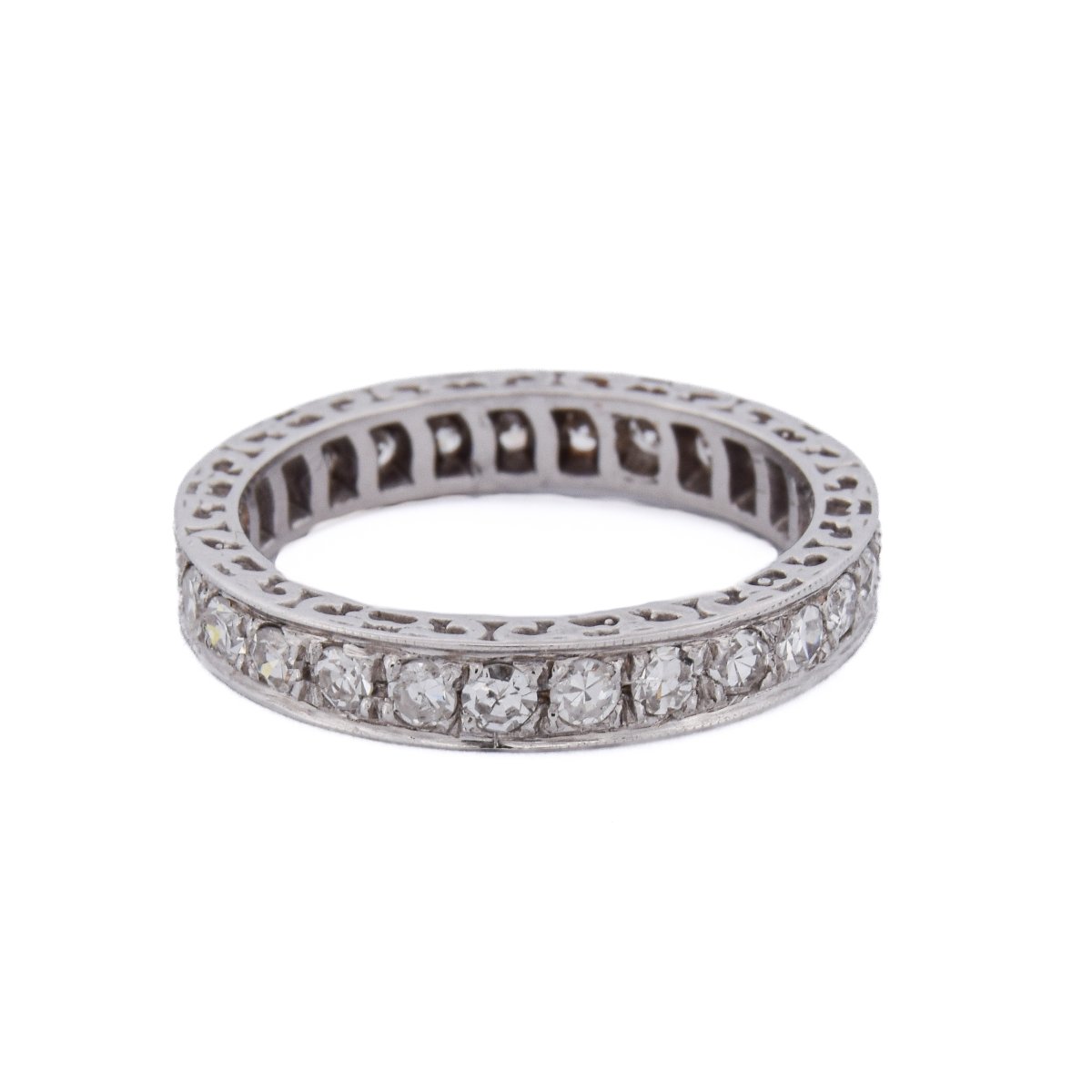 Modern Eternity Ring In 18-karat Gold With 1.35 Carats Of Diamonds  An267