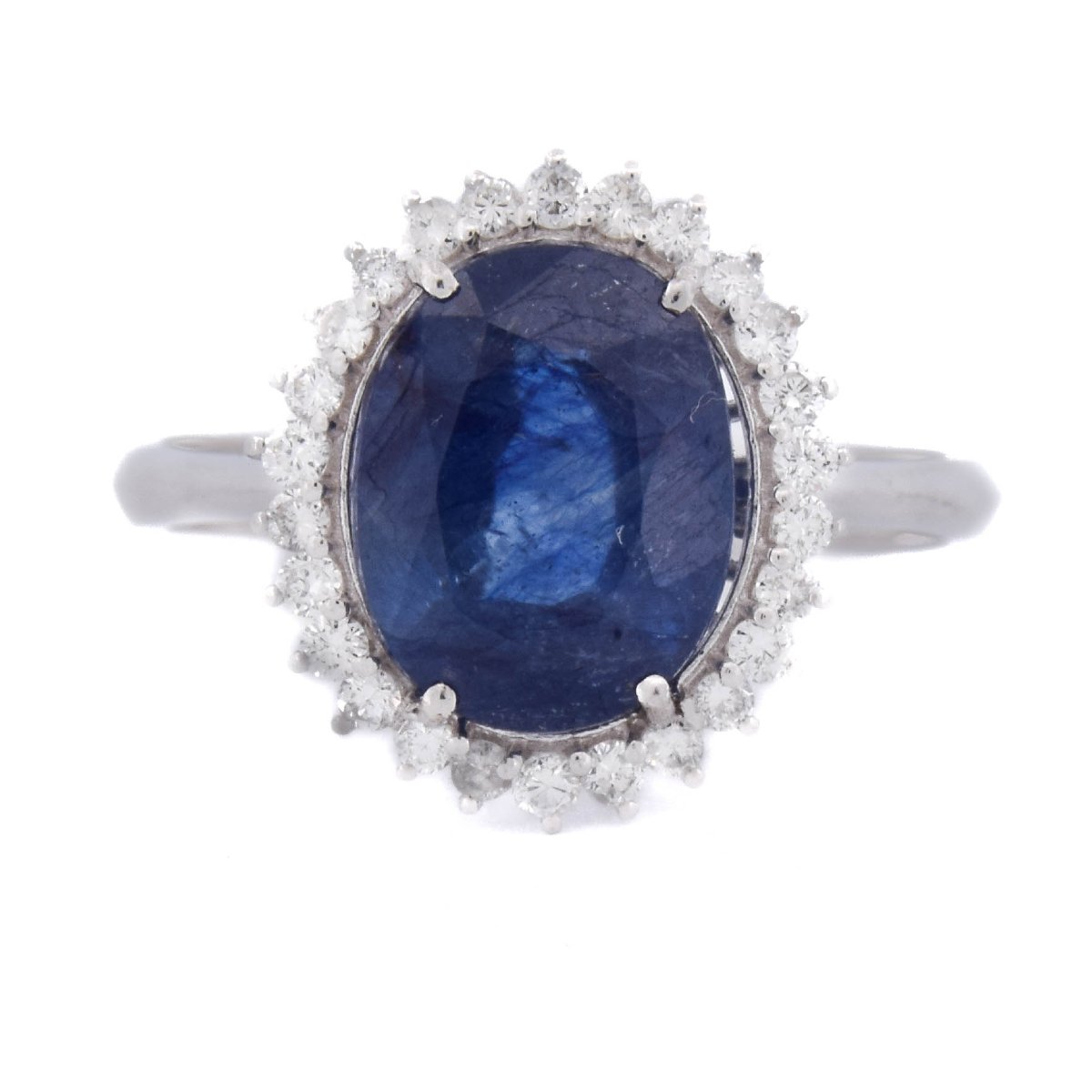 Contemporary 18-karat White Gold Ring With A 4.06-carat Blue Sapphire And Diamonds   An729