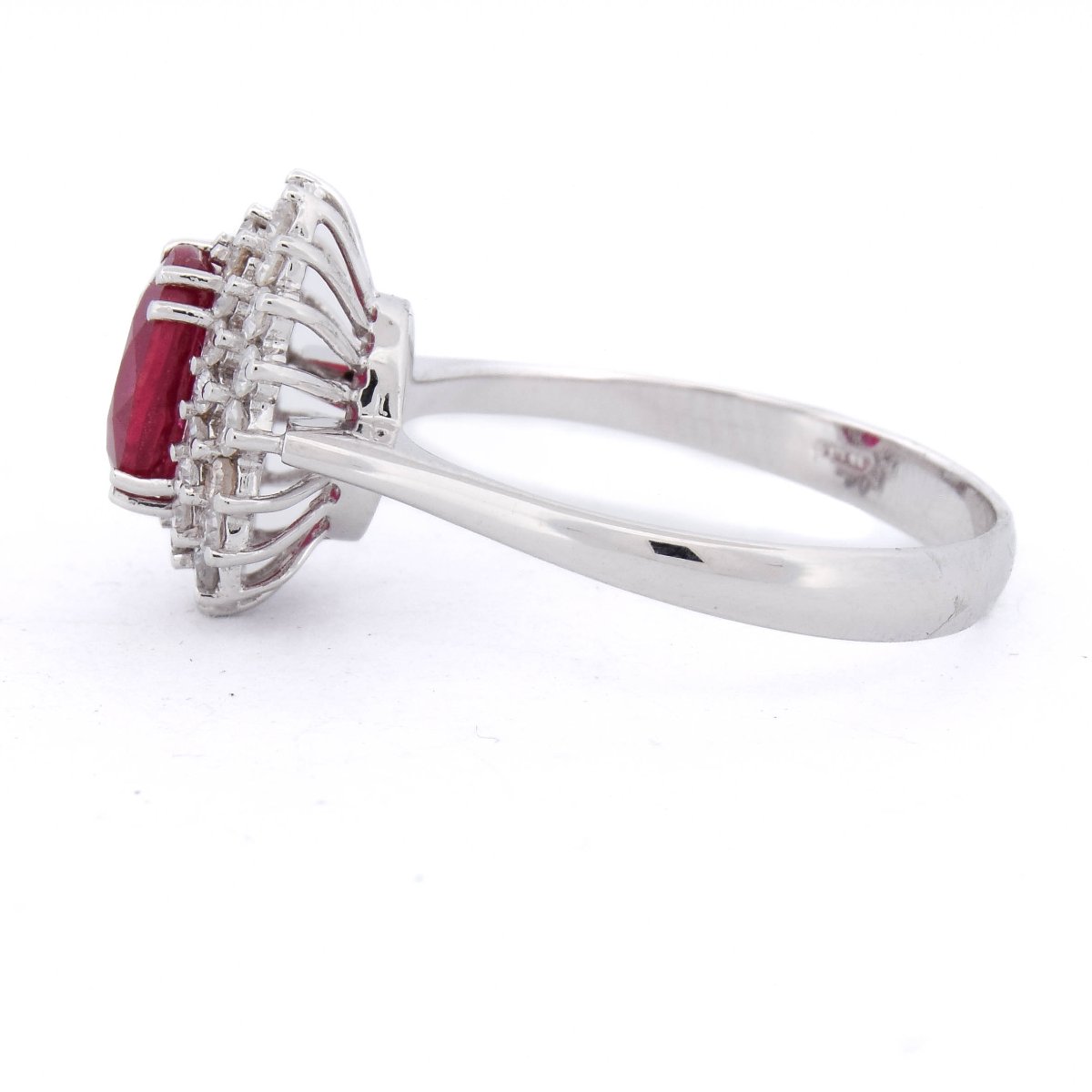 Bague Contemporaine en Or Blanc 18 Carats, Rubis 1,55 Ct et Diamants  AN543 (009)-photo-2