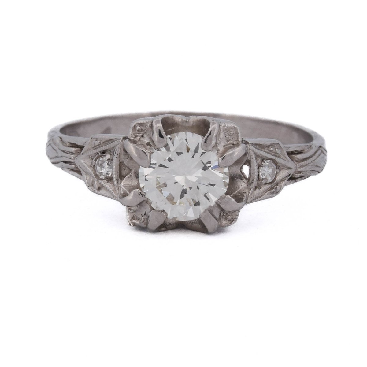 Art Deco Ring In Platinum And Diamonds, Circa 1940     An736 P4 (04519)