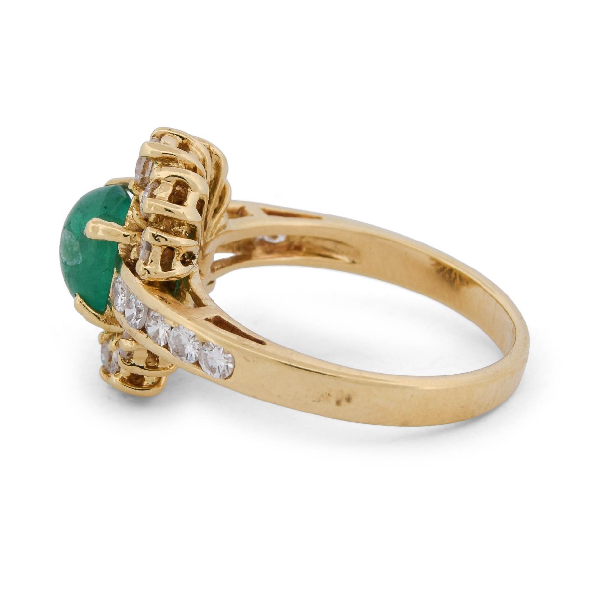 18-karat Yellow Gold Vintage Ring With A Cabochon Emerald And Diamonds-photo-2