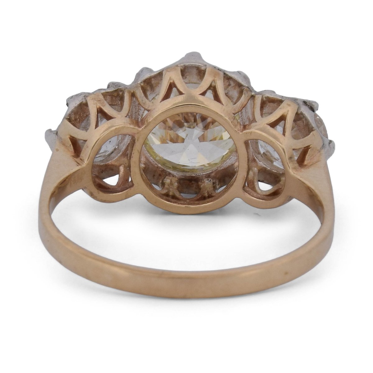 Bague vintage trois pierres en platine, or jaune 12 carats et diamants-photo-1