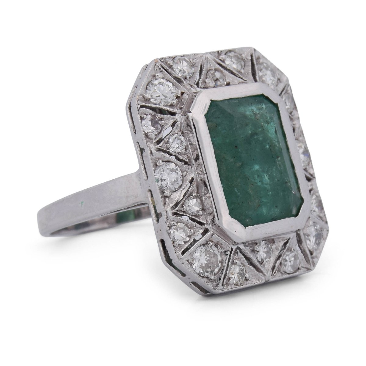 Bague Art Déco en Or Blanc 18 Carats, Émeraude de 4,50 ct et Diamants AN131 (00219)-photo-3