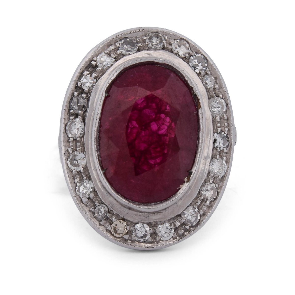 Bague Vintage en Or Blanc 18 Carats, Rubis de 6,50 ct et Diamants AN407 (00019)