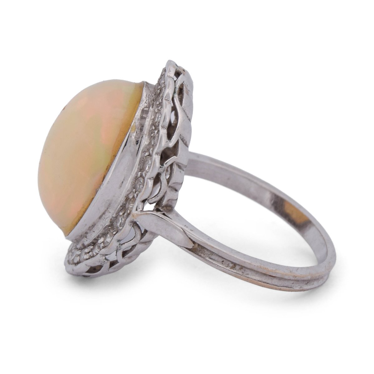 18-karat White Gold Vintage Ring With A 7.00-carat Natural Opal And Diamonds  An218 (0569)-photo-2