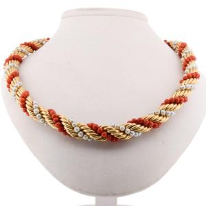 Vintage Set With Necklace And Bracelet In 18-karat Gold, Natural Coral, And Natural Pearls
