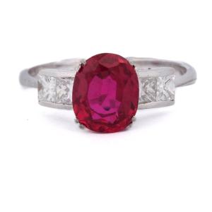 18-k White Gold Vintage Ring With A Burmese Ruby And Diamonds   An180 112-229