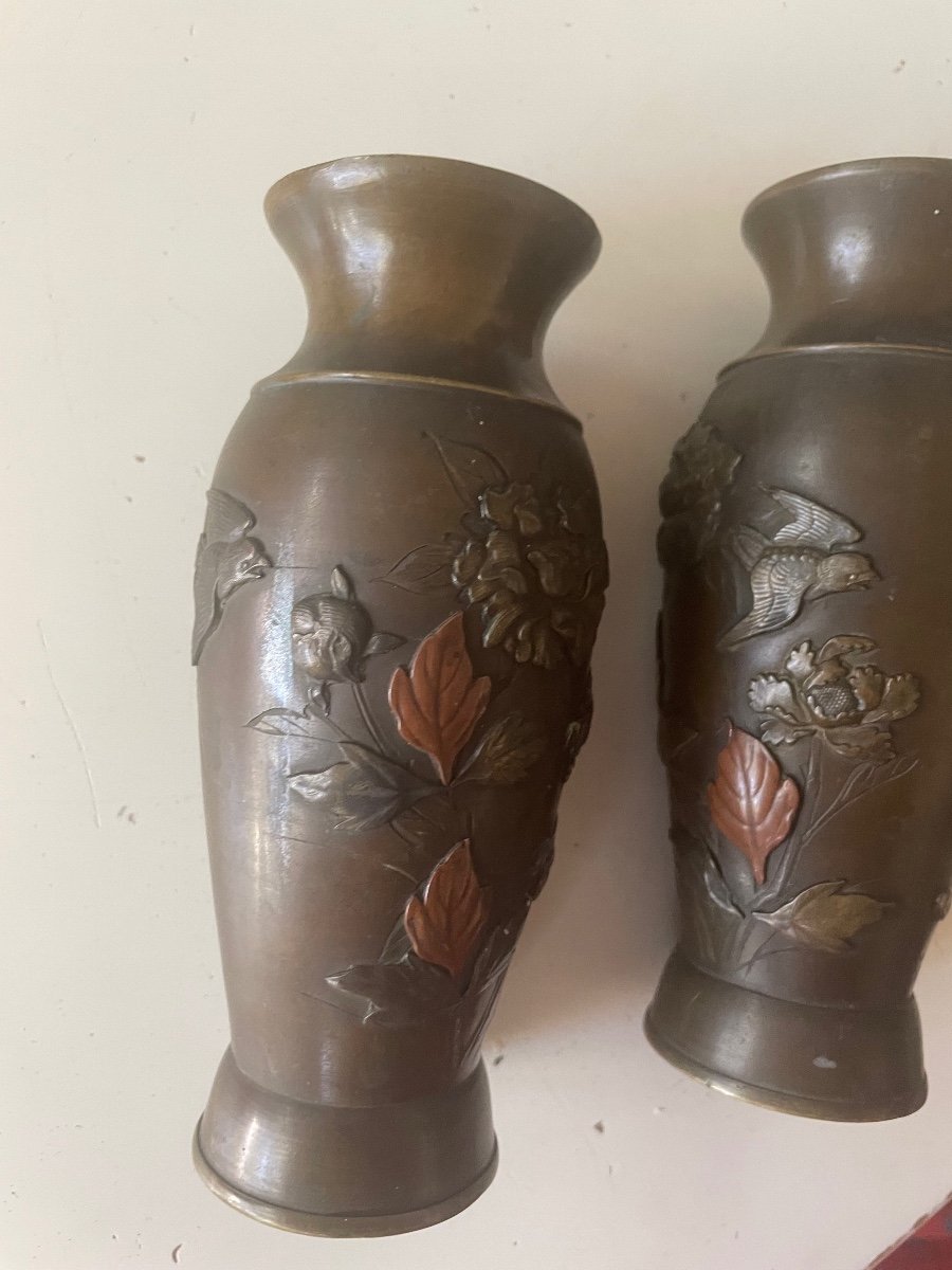 Pair Of XIXth Indochinese Bronze Vases-photo-2