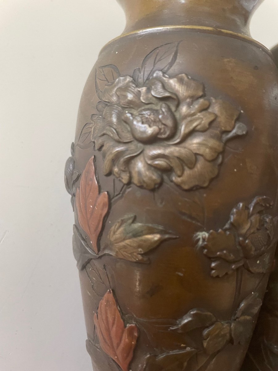Pair Of XIXth Indochinese Bronze Vases-photo-5