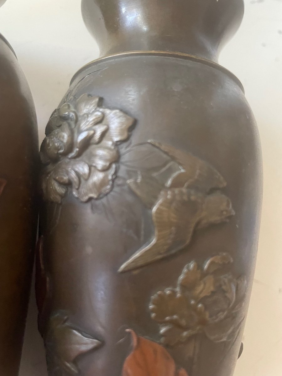 Pair Of XIXth Indochinese Bronze Vases-photo-6