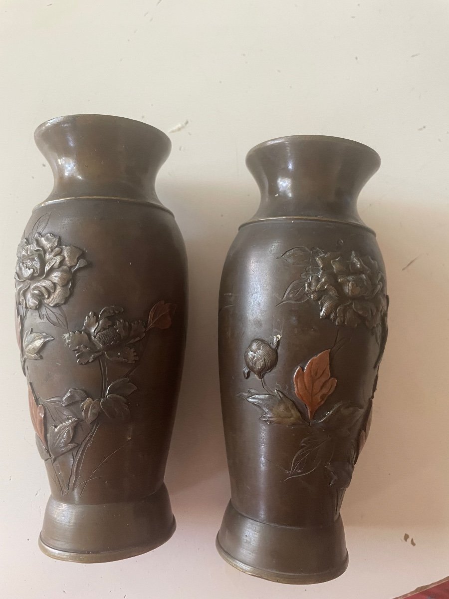 Pair Of XIXth Indochinese Bronze Vases