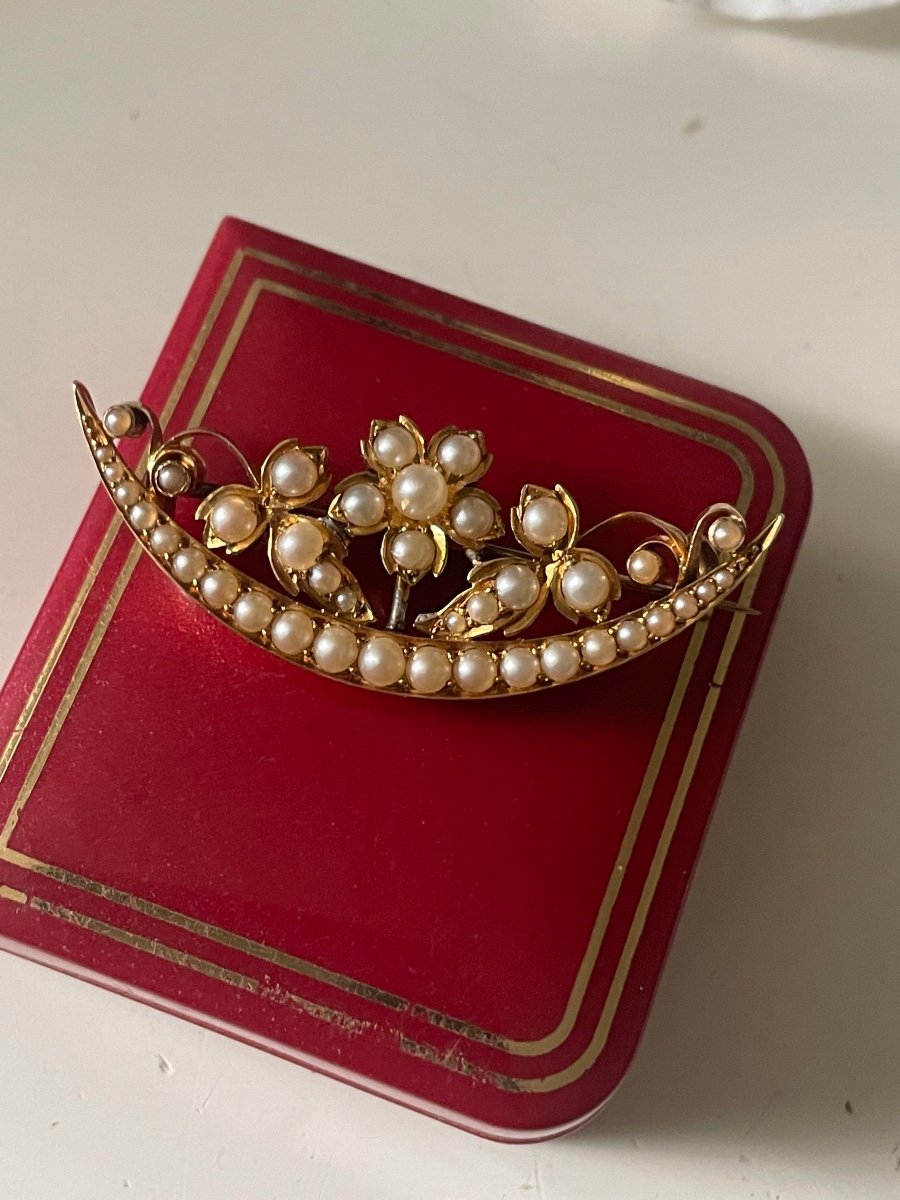 Gold And Pearl Brooch-photo-3