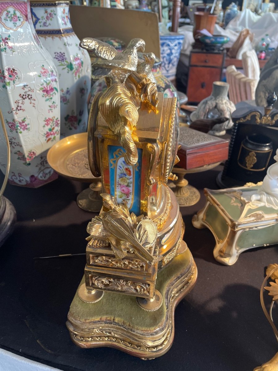 Gilt Bronze And Porcelain Clock-photo-4