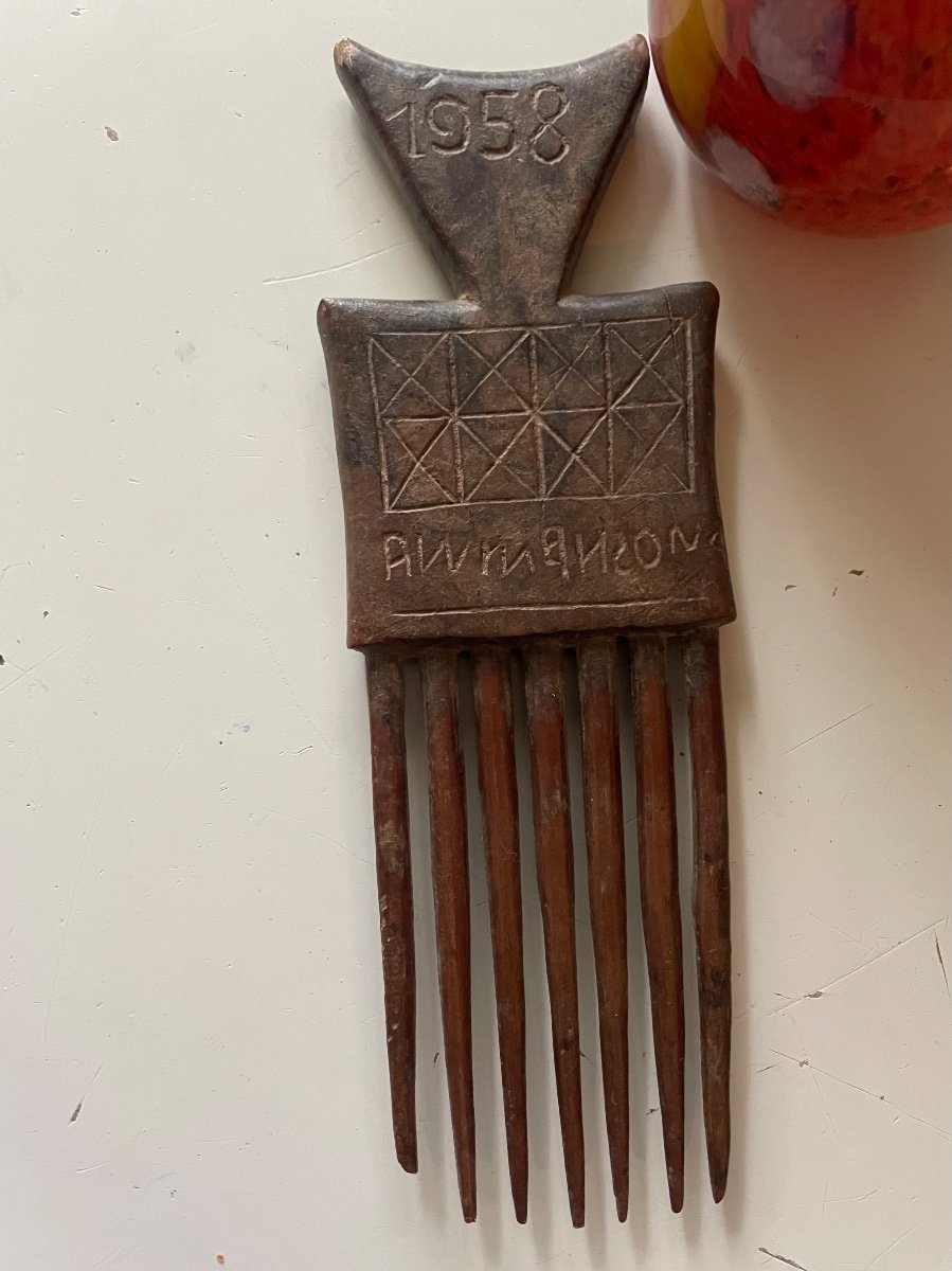 Senoufo African Comb