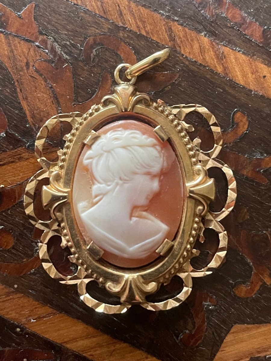 Gold Cameo -photo-2