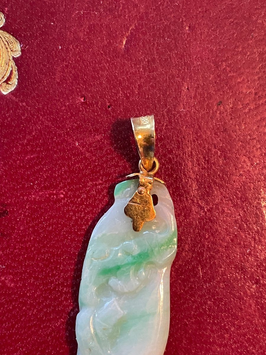 Jade And Gold Pendant -photo-4