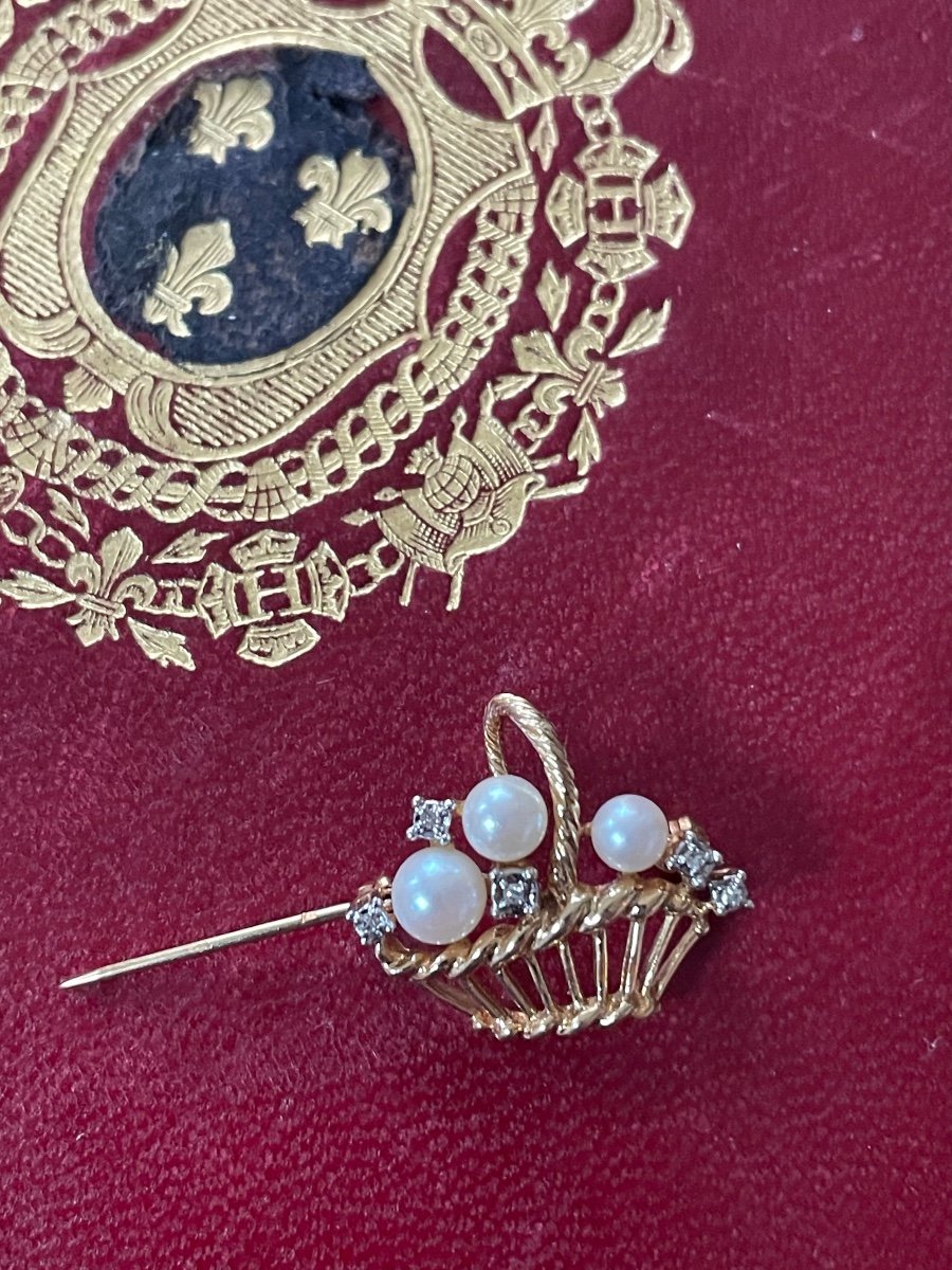 Gold And Pearl Basket Brooch -photo-1