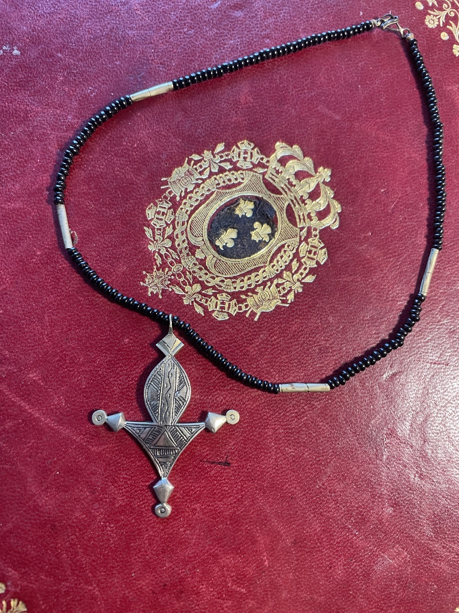 Collier Ethnique Pierres Noires Et Argent 