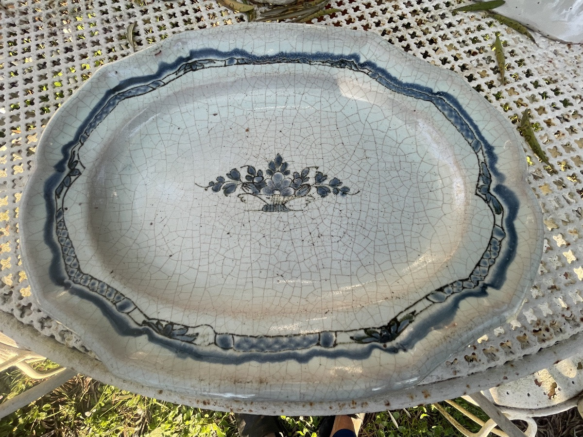 18th Century Black Bottom Earthenware Dish -photo-3