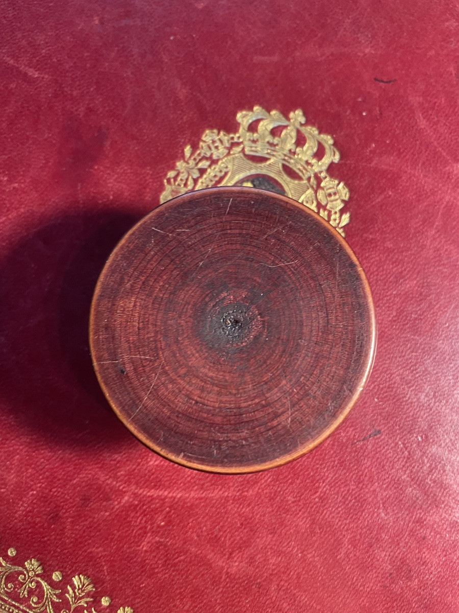 Alsatian Wooden Box With Stork -photo-2