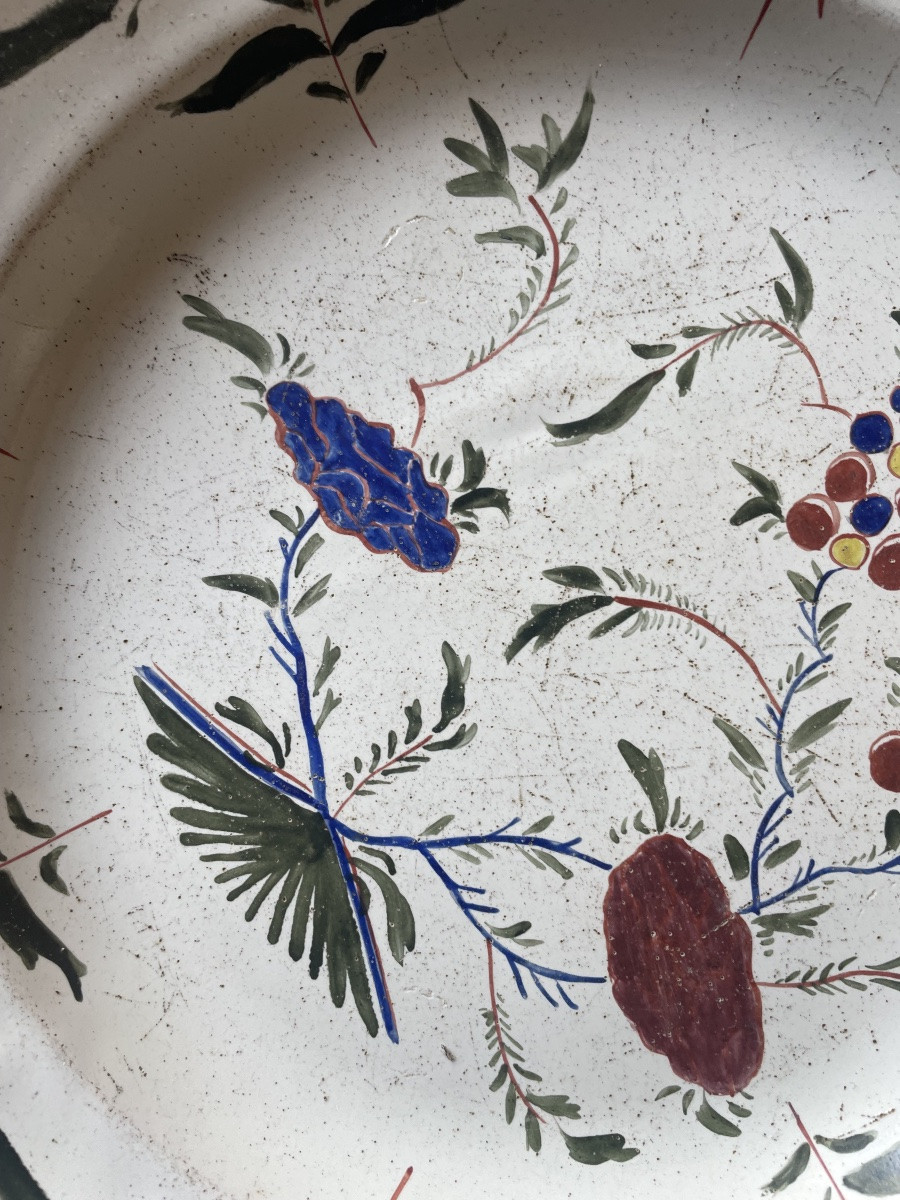 18th Century Chinese Earthenware Dish -photo-3