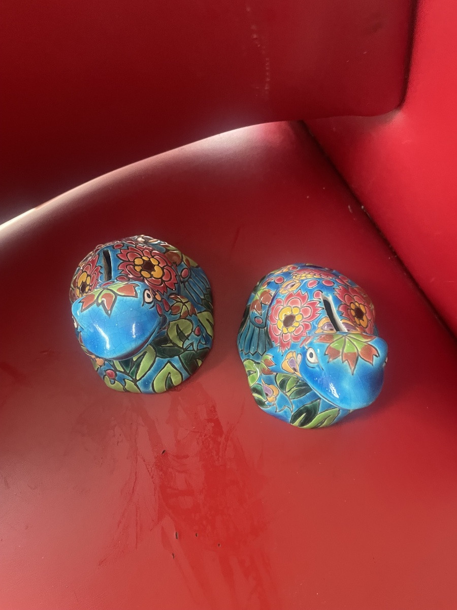 Pair Of Lomgwy Piggy Bank Frogs-photo-2