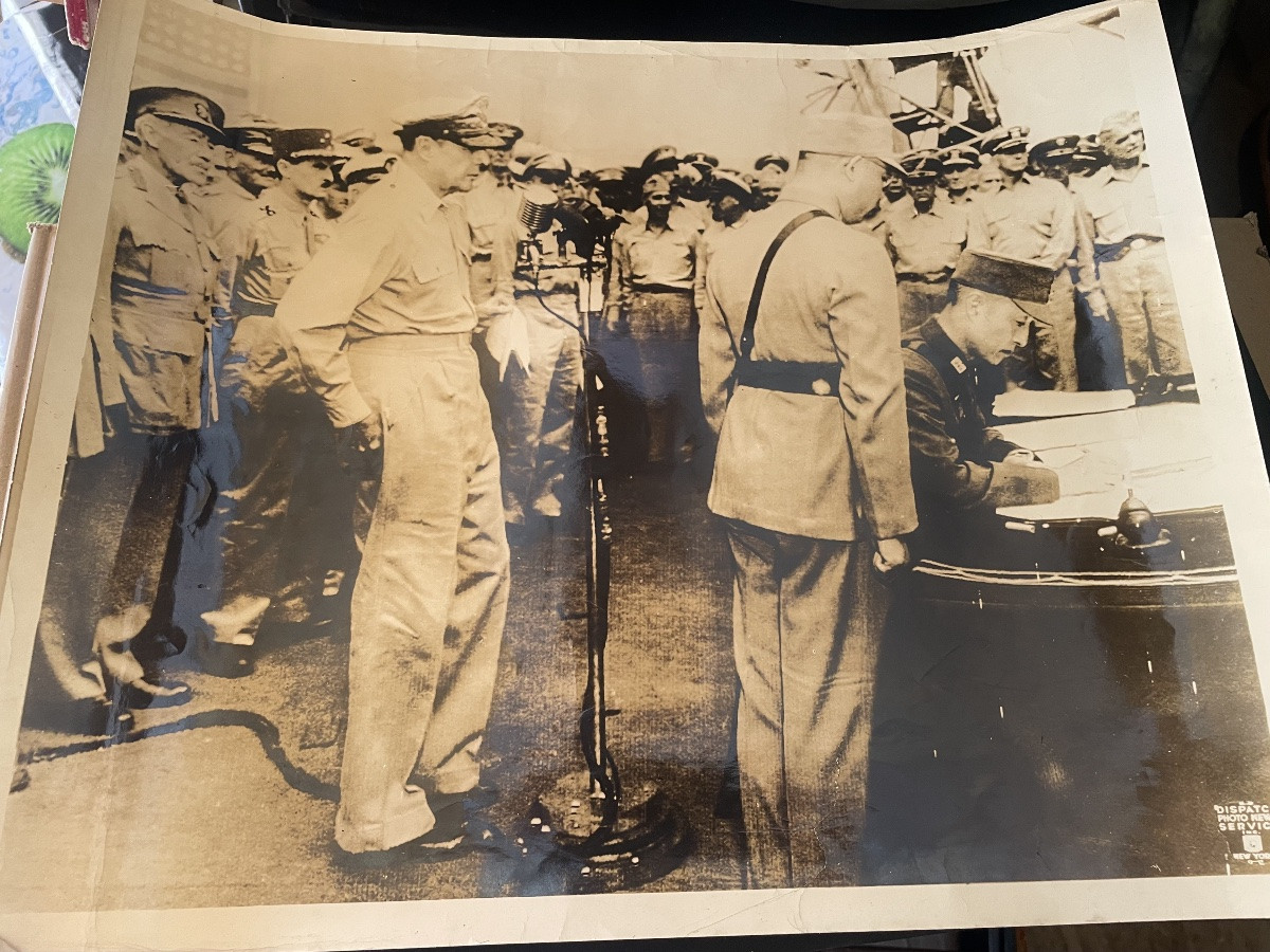 Photo Of The Surrender Of Japan In 1945 -photo-4