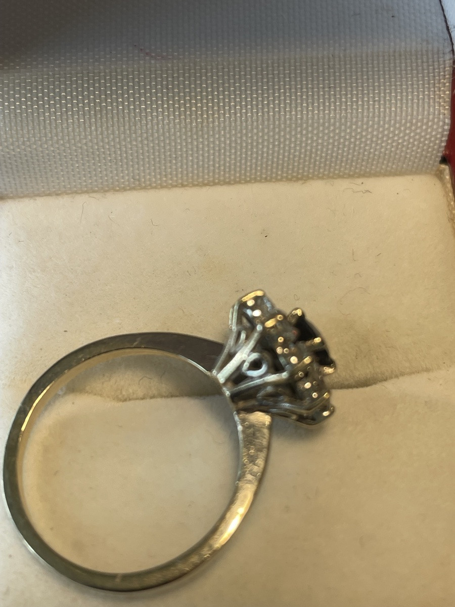 Bague or blanc saphir et brillants -photo-1