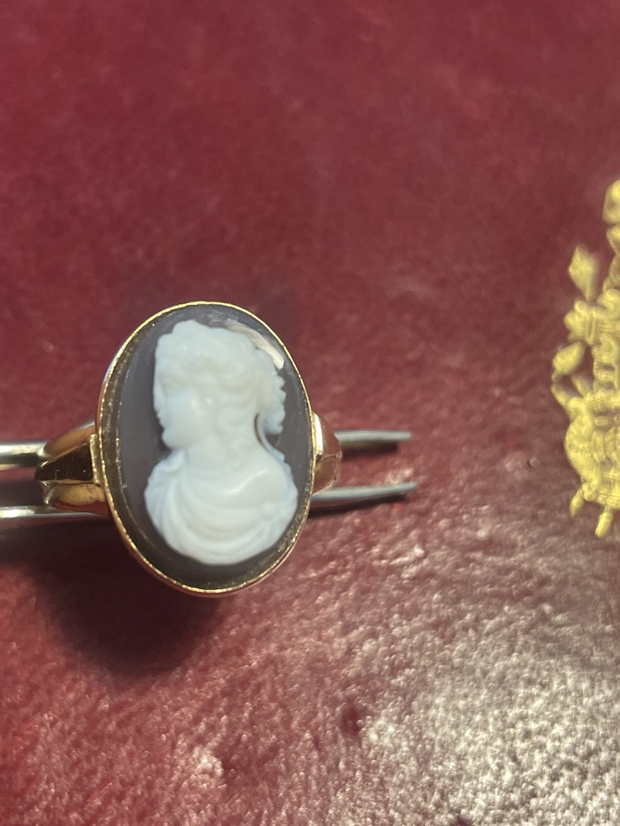 Gold And Agate Cameo Ring -photo-4