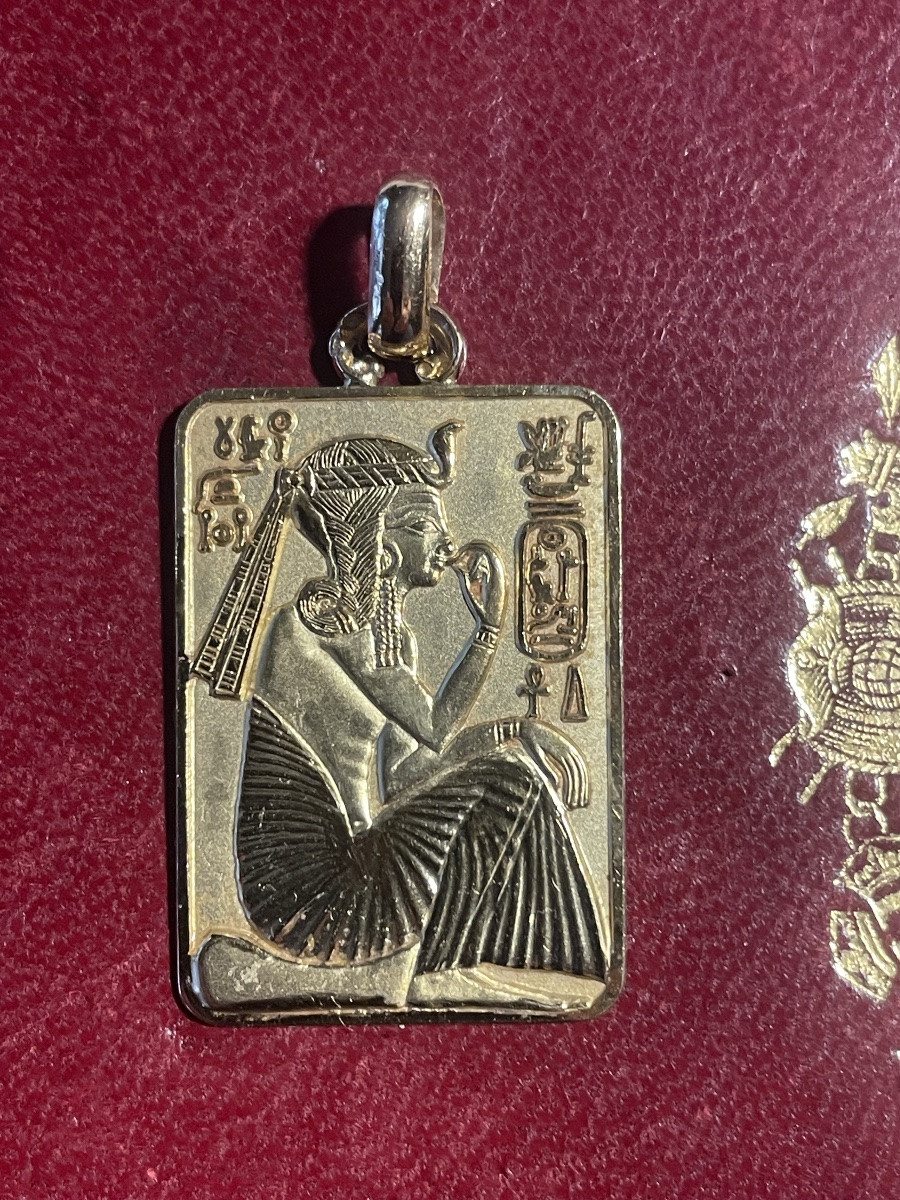 Gold Pendant With Egyptian Decor -photo-2