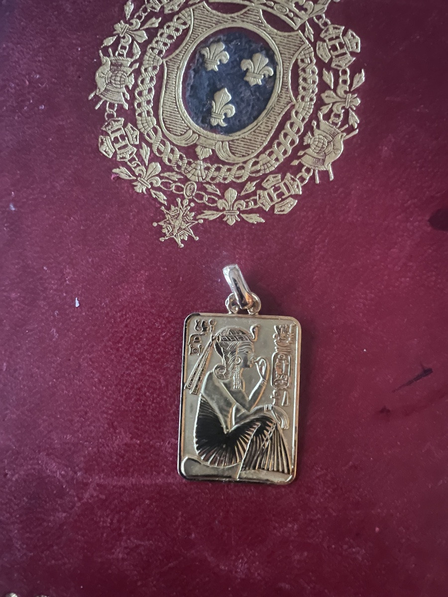 Gold Pendant With Egyptian Decor -photo-2