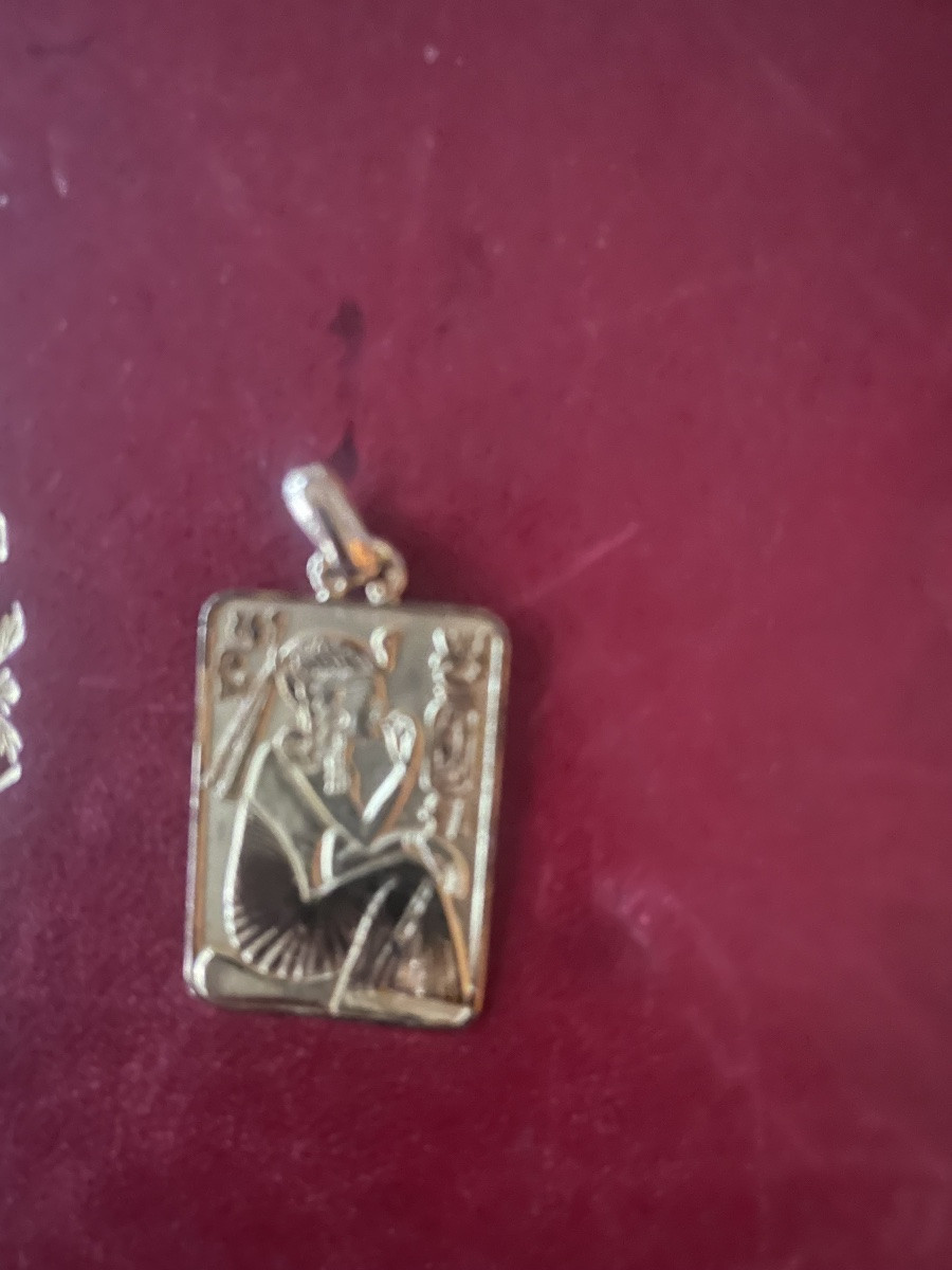 Gold Pendant With Egyptian Decor -photo-3