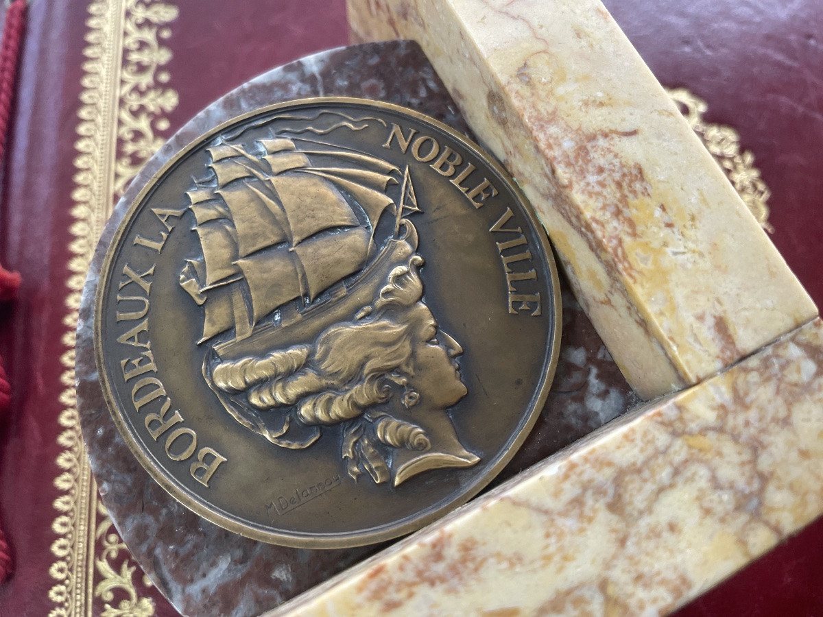 Paire de serres livres marbre et médailles bronzes -photo-6