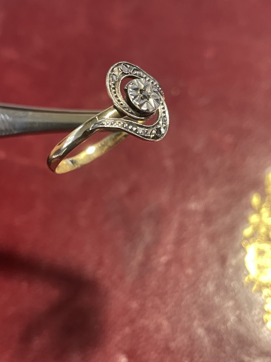 Spiral Ring In Gold And Black Diamond Roses -photo-6