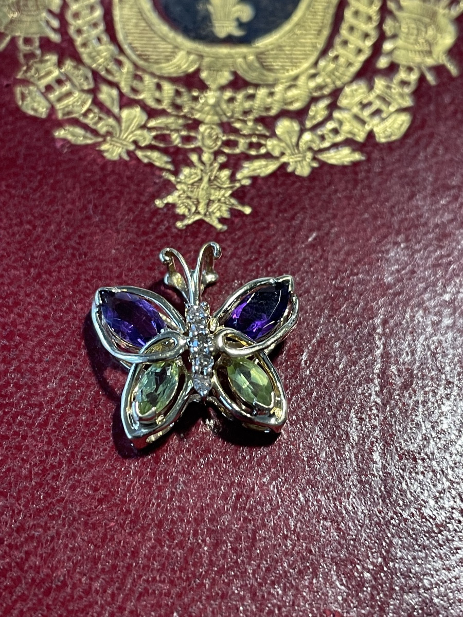 Pendentif papillon améthystes , brillants , péridots 