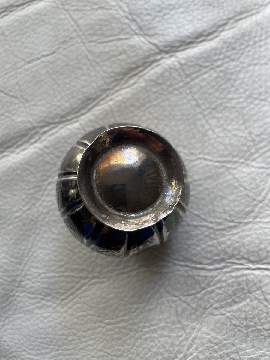 Silver Box With Floral Decoration -photo-4