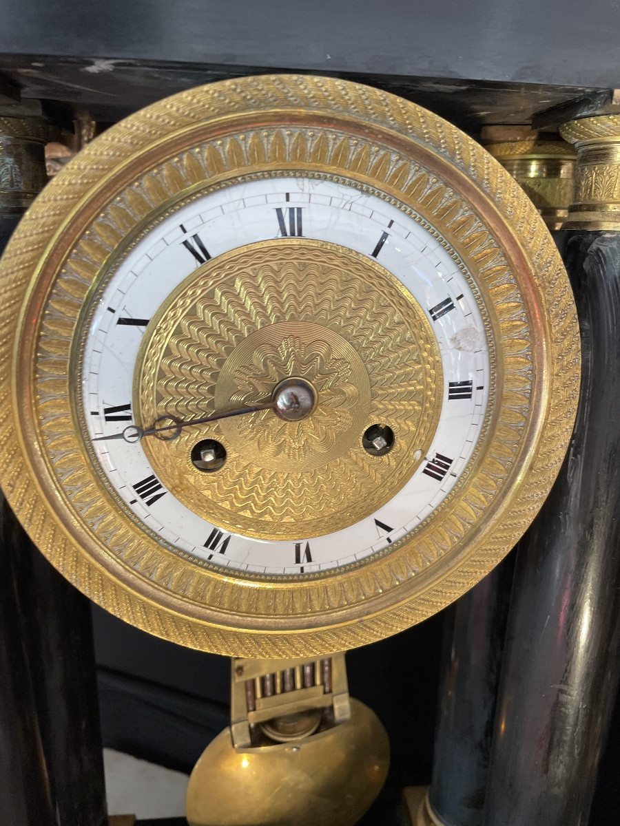 Horloge à colonnes et bronzes dorés -photo-2