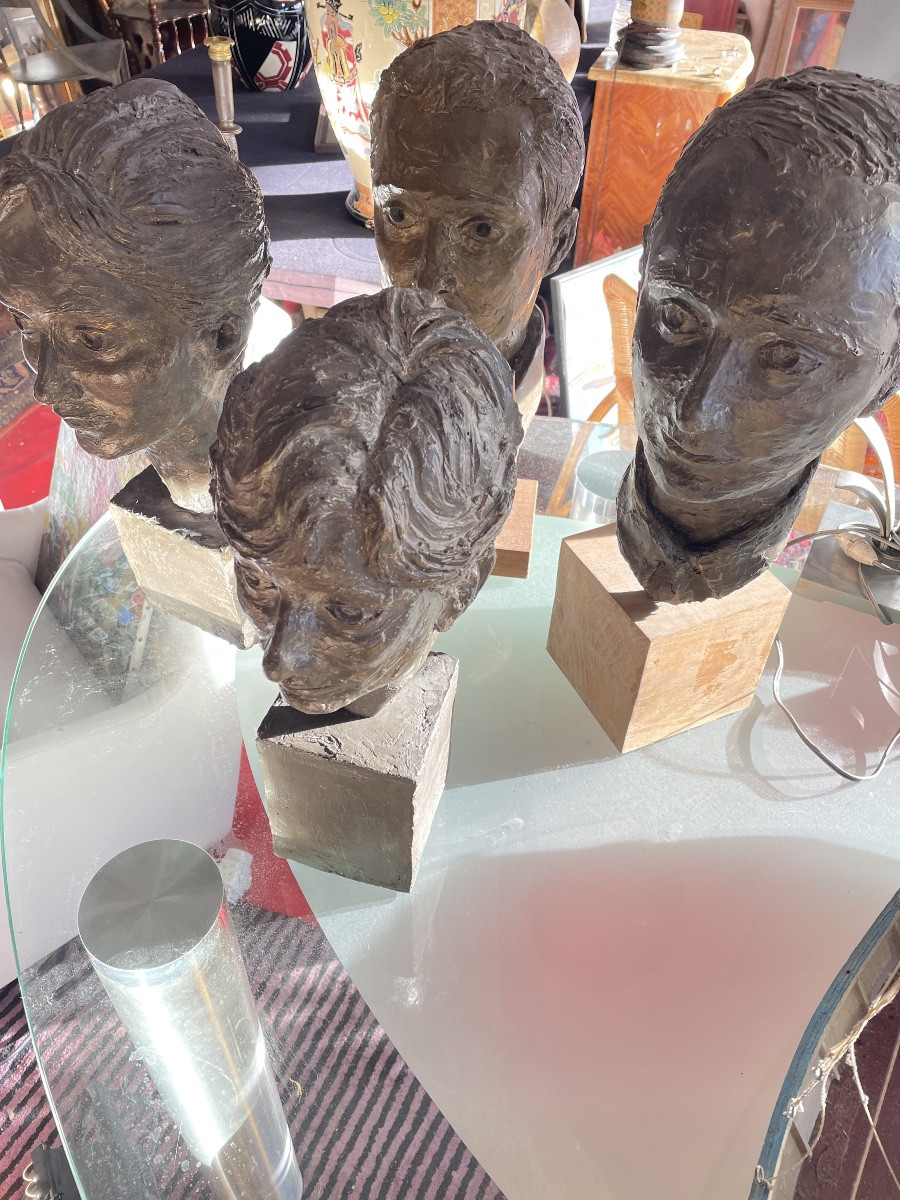 La famille : sculptures de L.Yauner 