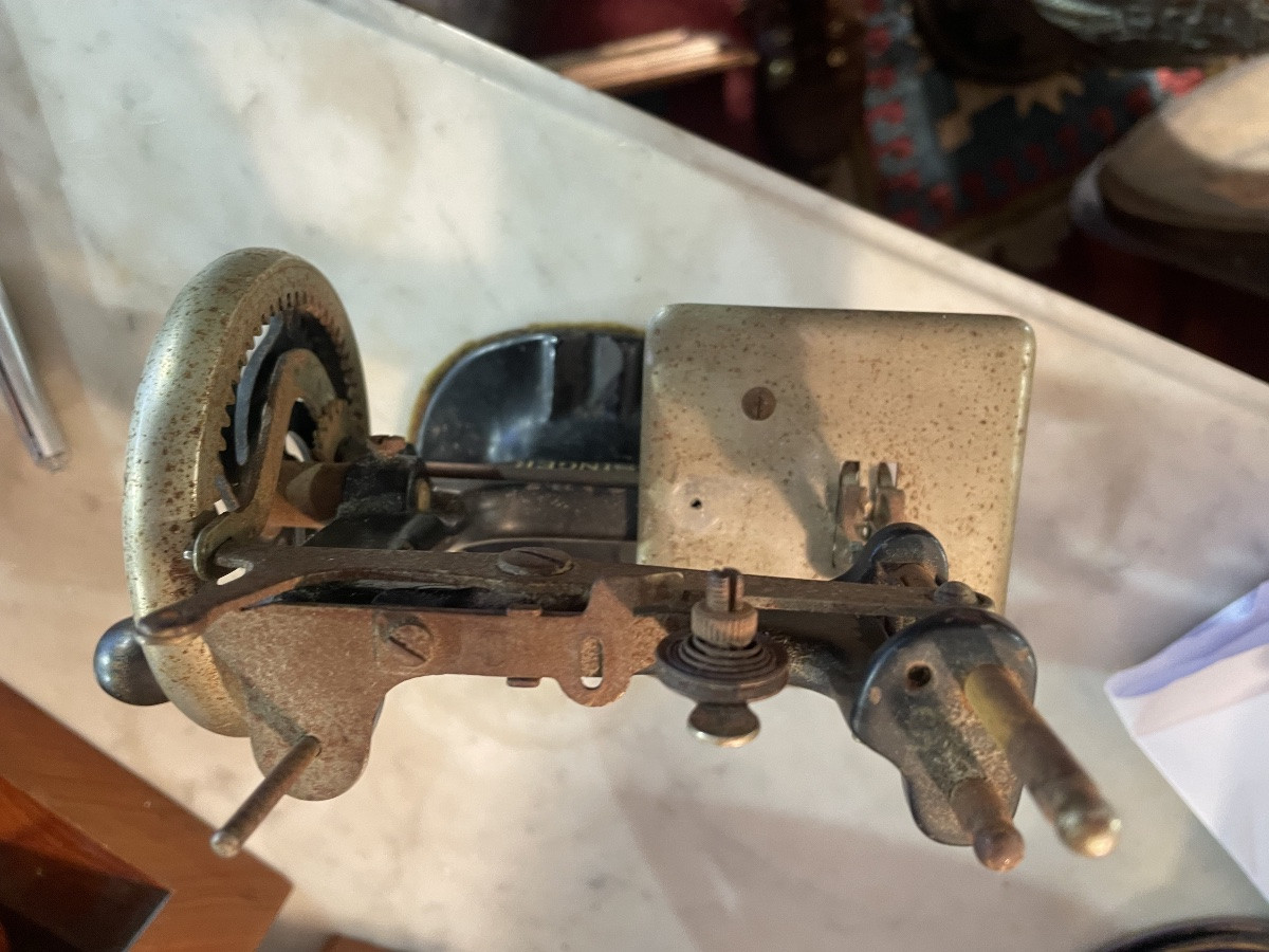 Singer Usa Travel Sewing Machine -photo-4