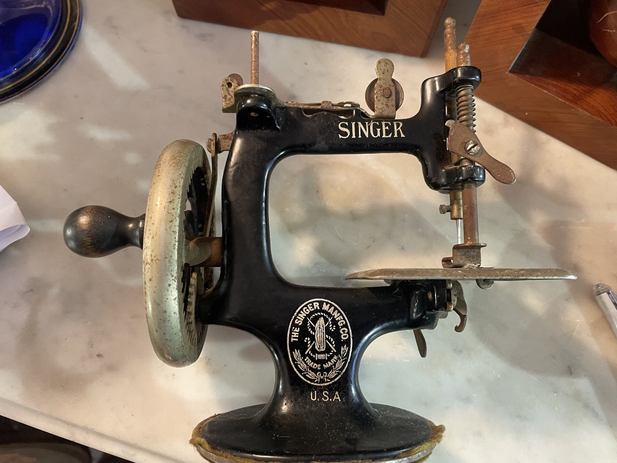 Singer Usa Travel Sewing Machine -photo-2